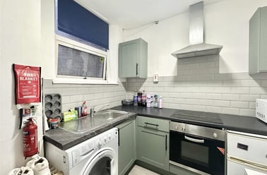 Lower Parliament Street, Hockley, Nottingham - Image 2